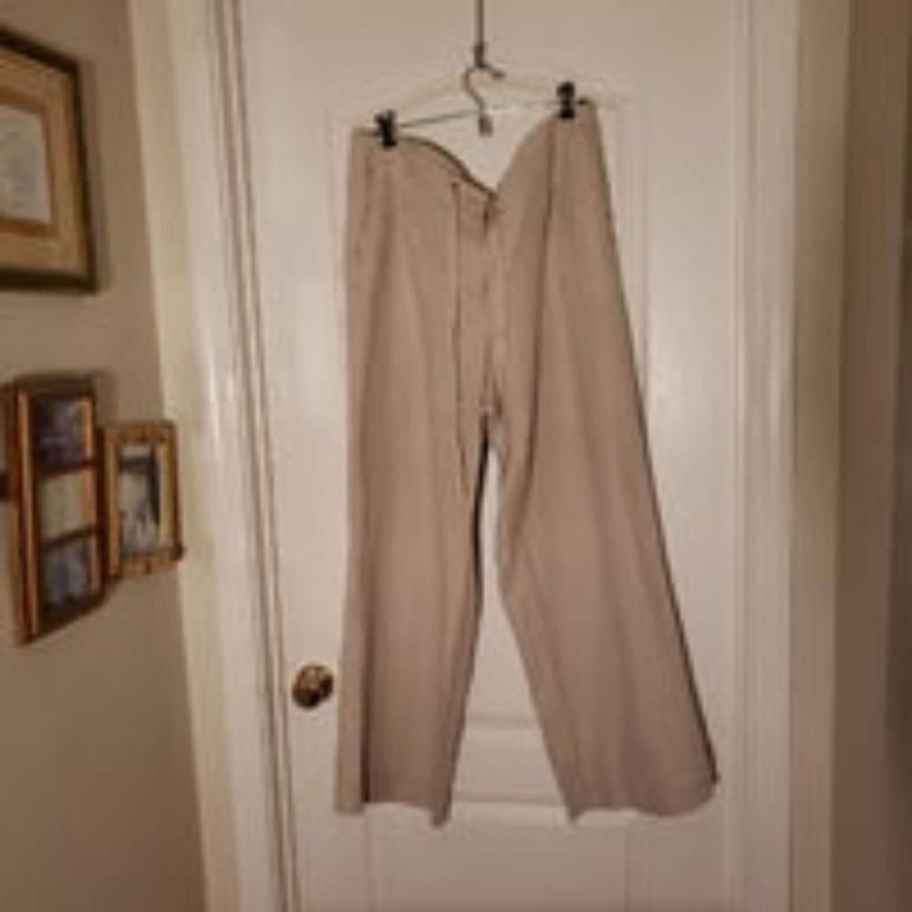 Liz Claiborne beige Pants
